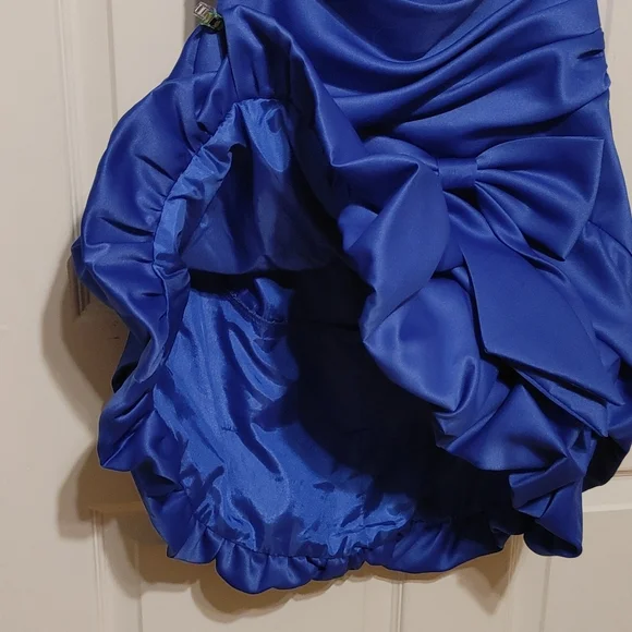 🦹Masquerade Dress - Picture 5 of 13